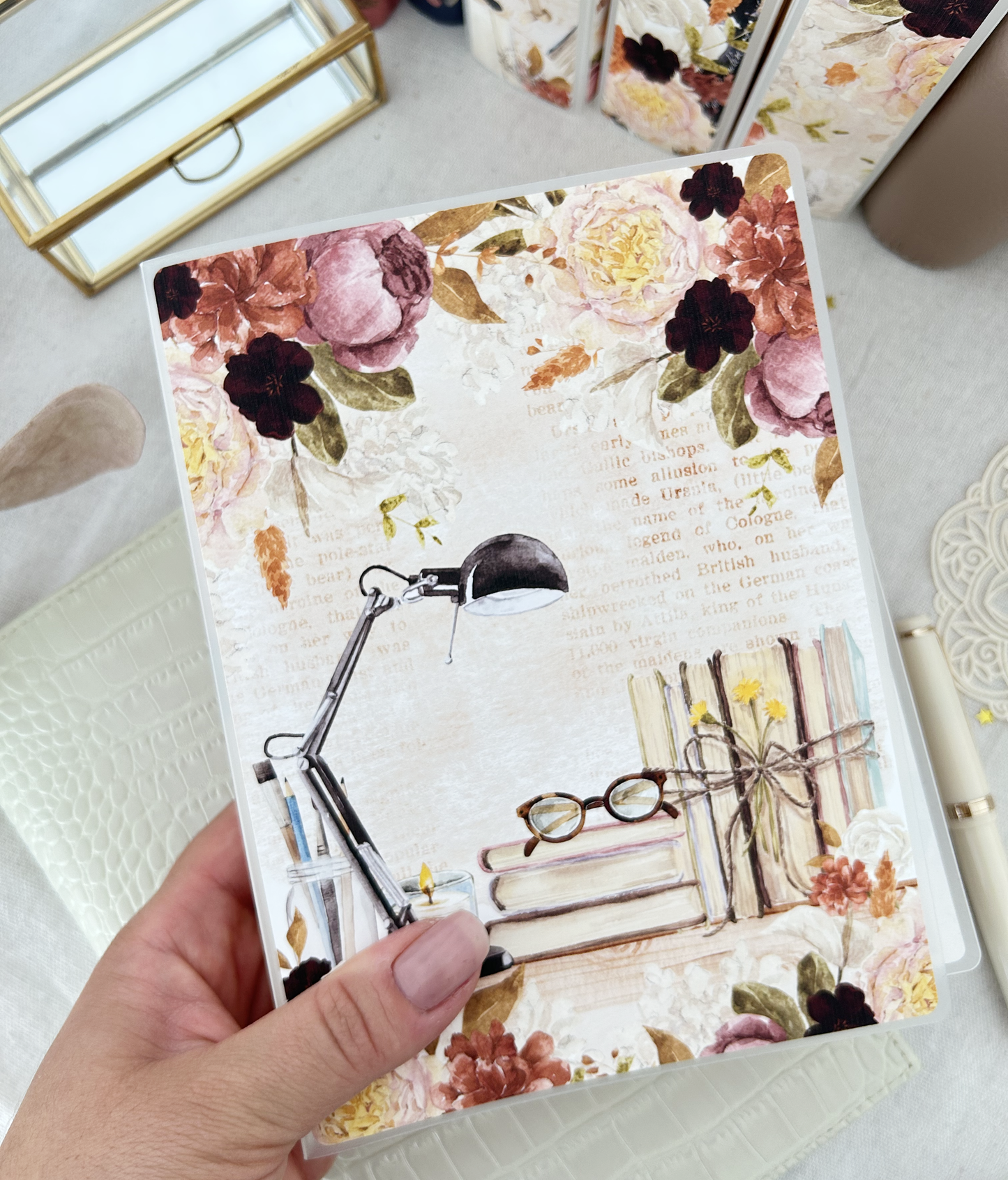 Sticker Album - sticker storage | One more chapter (desk)